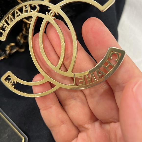 100% Authentic CHANEL Puzzle Accordion Flap Bag - Picture 3 of 16